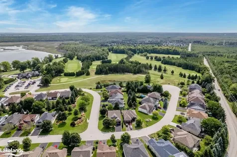 25 Masters Lane Wasaga Beach ON L9Z 1S8