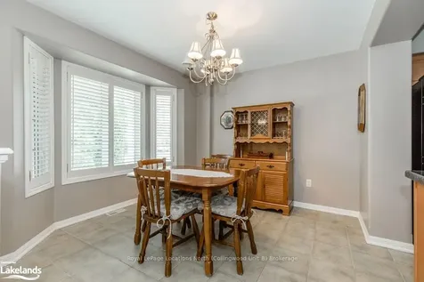 25 Masters Lane Wasaga Beach ON L9Z 1S8