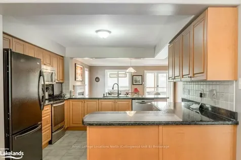 25 Masters Lane Wasaga Beach ON L9Z 1S8