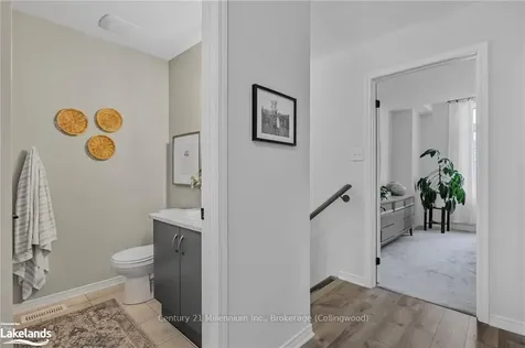 25 Kirby Avenue Collingwood ON L9Y 3W8