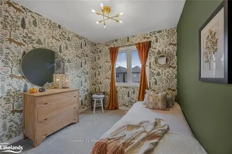 25 Kirby Avenue Collingwood ON L9Y 3W8