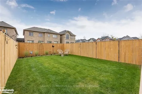25 Kirby Avenue Collingwood ON L9Y 3W8
