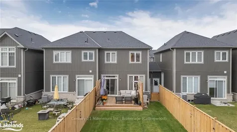 25 Kirby Avenue Collingwood ON L9Y 3W8