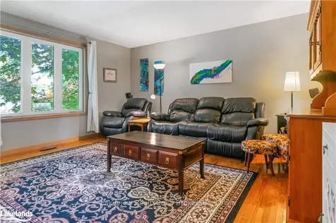 10 Shannon Street W Orillia ON L3V 6L7