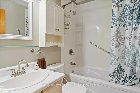 10 Shannon Street W Orillia ON L3V 6L7