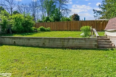10 Shannon Street W Orillia ON L3V 6L7