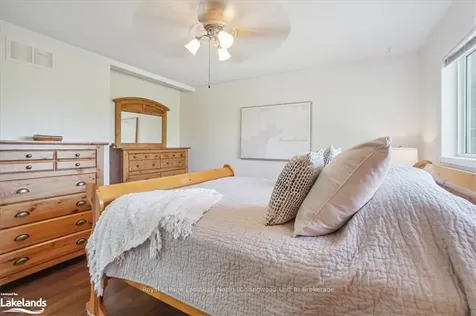 166 58th Street S Wasaga Beach ON L9Z 1N9