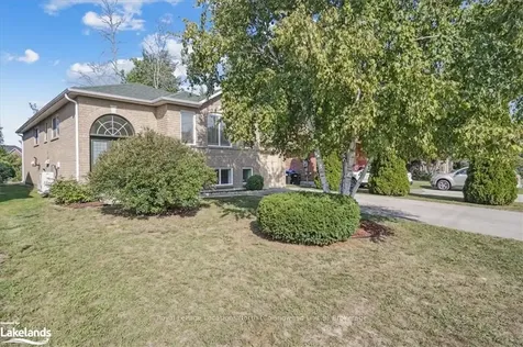 166 58th Street S Wasaga Beach ON L9Z 1N9