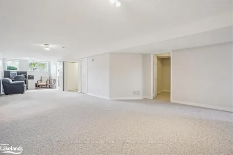 166 58th Street S Wasaga Beach ON L9Z 1N9