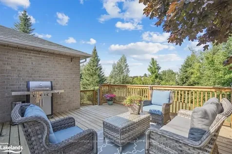 166 58th Street S Wasaga Beach ON L9Z 1N9