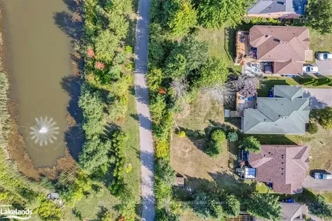 166 58th Street S Wasaga Beach ON L9Z 1N9