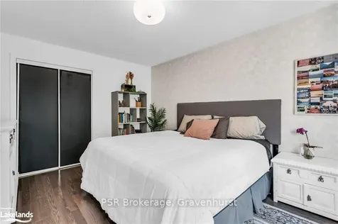 13 Mulberry Court Barrie ON L4N 9S2