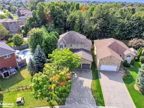 13 Mulberry Court Barrie ON L4N 9S2