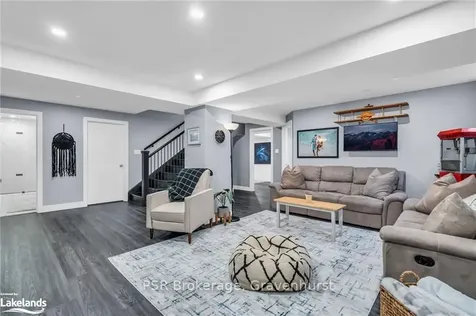 13 Mulberry Court Barrie ON L4N 9S2