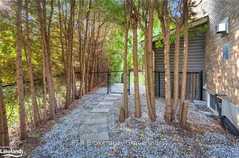 13 Mulberry Court Barrie ON L4N 9S2