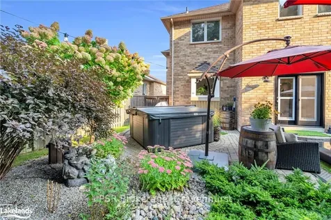 13 Mulberry Court Barrie ON L4N 9S2