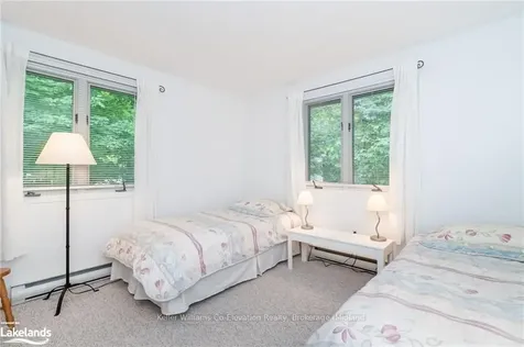 20 Mulberry Court Tiny ON L9M 1R3