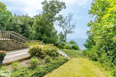 20 Mulberry Court Tiny ON L9M 1R3