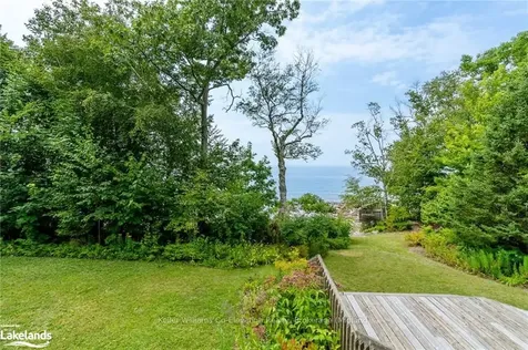 20 Mulberry Court Tiny ON L9M 1R3