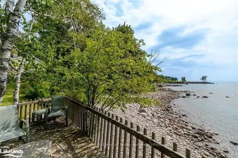 20 Mulberry Court Tiny ON L9M 1R3