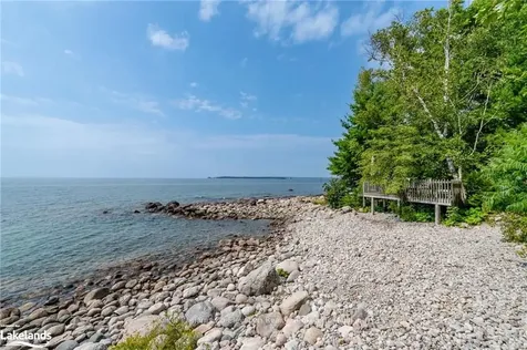 20 Mulberry Court Tiny ON L9M 1R3