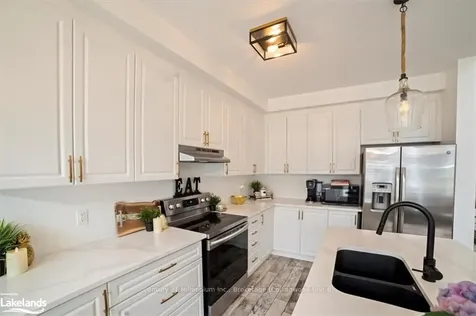5 Nautical Lane Wasaga Beach ON L9Z 0G1