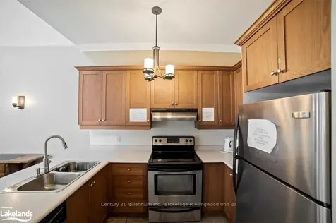 5 Nautical Lane Wasaga Beach ON L9Z 0G1