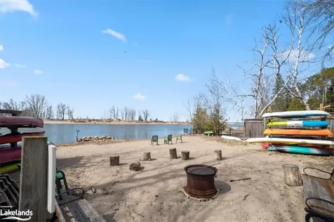 5 Nautical Lane Wasaga Beach ON L9Z 0G1