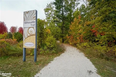 5 Nautical Lane Wasaga Beach ON L9Z 0G1