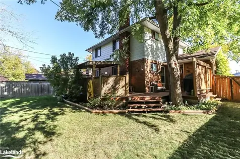 17 Clarkson Crescent Collingwood ON L9Y 3B5