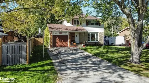 17 Clarkson Crescent Collingwood ON L9Y 3B5