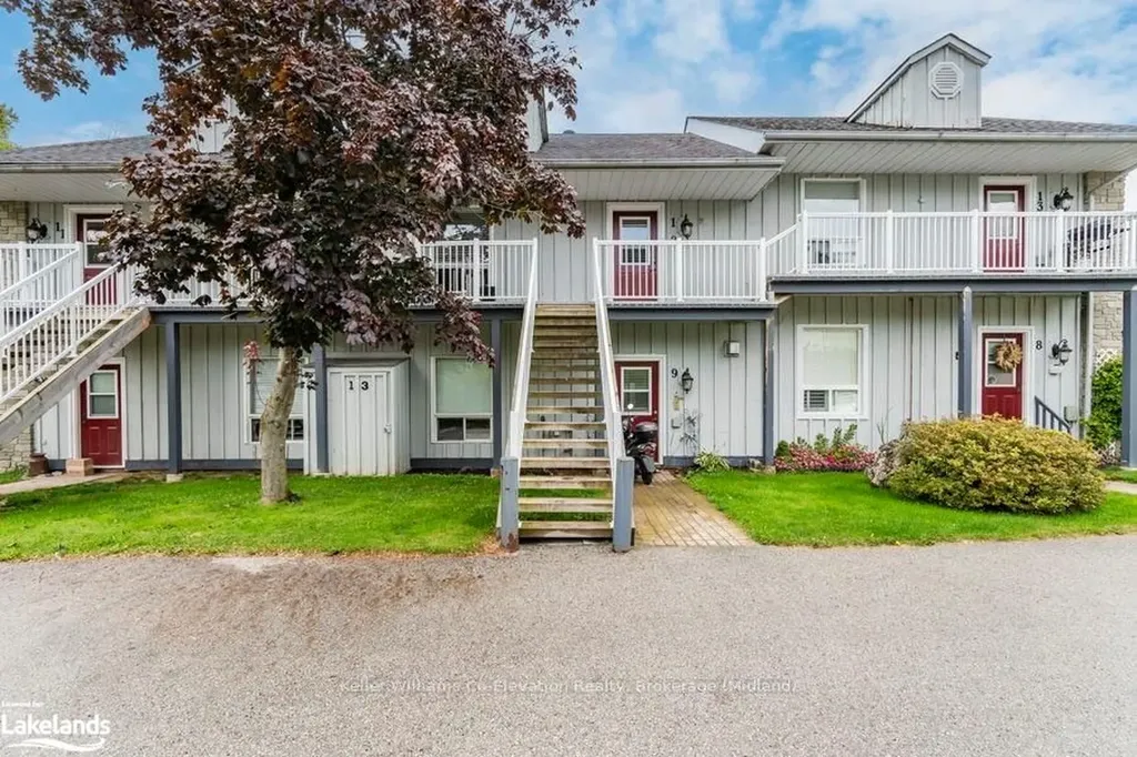 891 River Road W Wasaga Beach ON L9Z 2K8