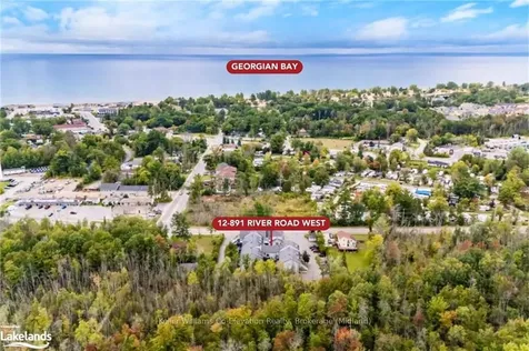 891 River Road W Wasaga Beach ON L9Z 2K8