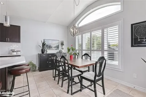 53 Chamberlain Crescent Collingwood ON L9Y 0C9