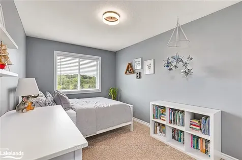 53 Chamberlain Crescent Collingwood ON L9Y 0C9