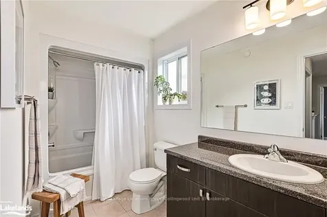 53 Chamberlain Crescent Collingwood ON L9Y 0C9