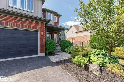 53 Chamberlain Crescent Collingwood ON L9Y 0C9