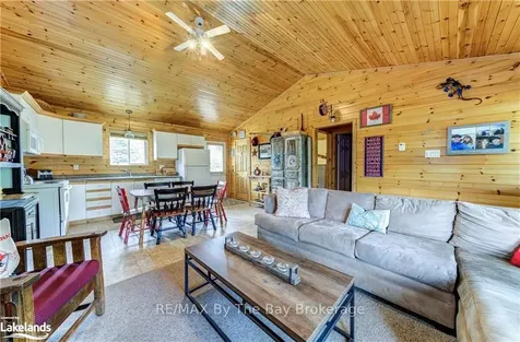 12 Kawartha Crescent Wasaga Beach ON L9Z 1X7