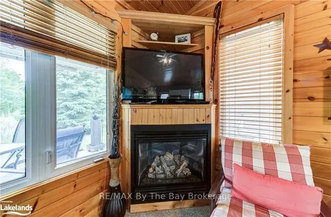 12 Kawartha Crescent Wasaga Beach ON L9Z 1X7