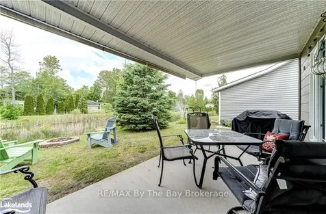 12 Kawartha Crescent Wasaga Beach ON L9Z 1X7