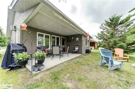 12 Kawartha Crescent Wasaga Beach ON L9Z 1X7
