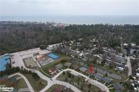 12 Kawartha Crescent Wasaga Beach ON L9Z 1X7