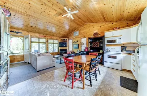 12 Kawartha Crescent Wasaga Beach ON L9Z 1X7