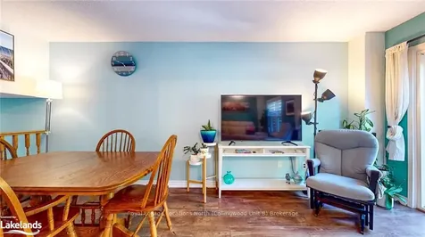 9 Donald Crescent Wasaga Beach ON L9Z 1E1