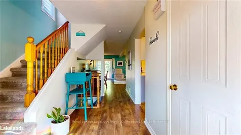 9 Donald Crescent Wasaga Beach ON L9Z 1E1