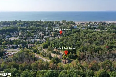 9 Donald Crescent Wasaga Beach ON L9Z 1E1