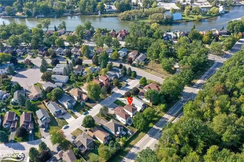 9 Donald Crescent Wasaga Beach ON L9Z 1E1