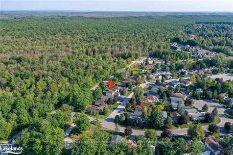 9 Donald Crescent Wasaga Beach ON L9Z 1E1