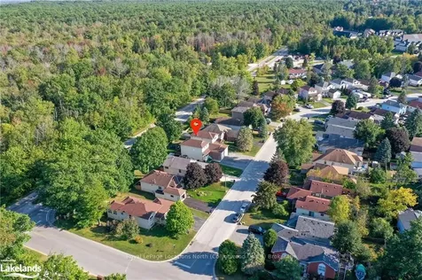 9 Donald Crescent Wasaga Beach ON L9Z 1E1