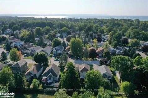 9 Donald Crescent Wasaga Beach ON L9Z 1E1